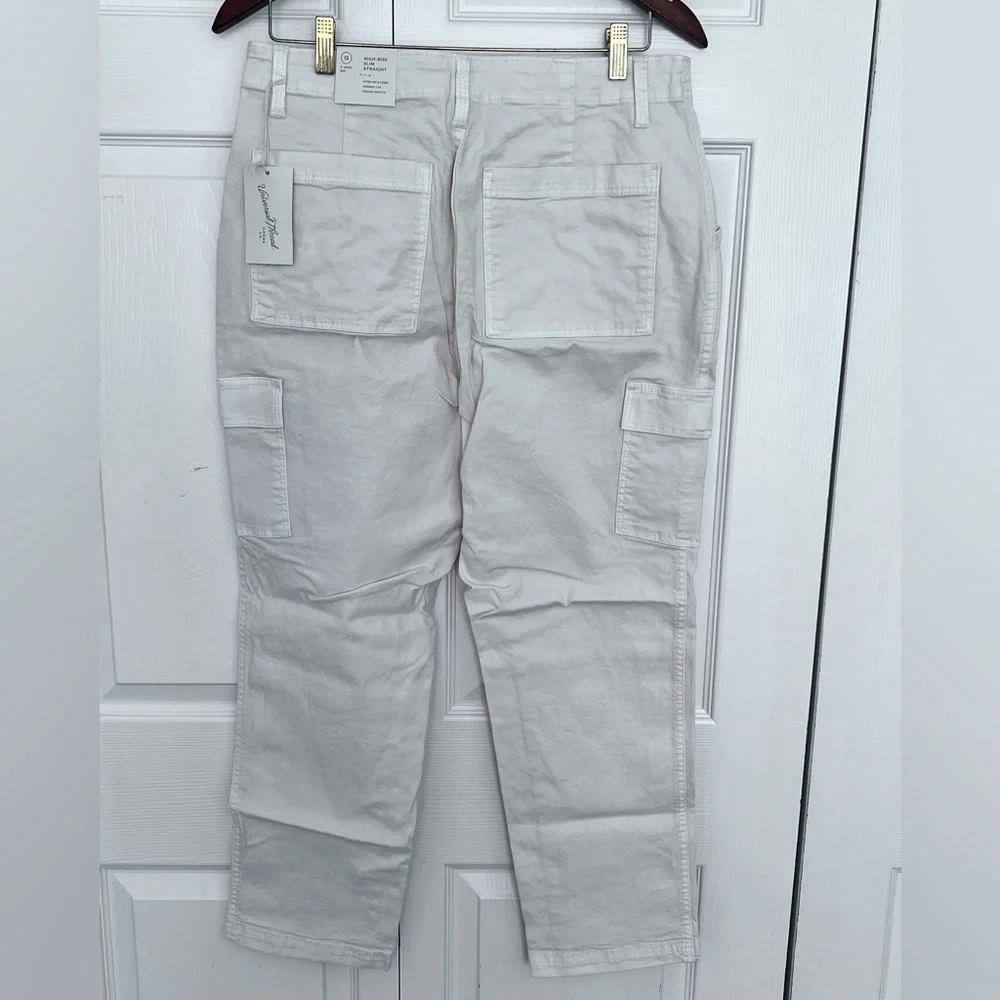 NWT Universal Thread™ High-Rise Slim Straight Jeans - Off-White- Size 12